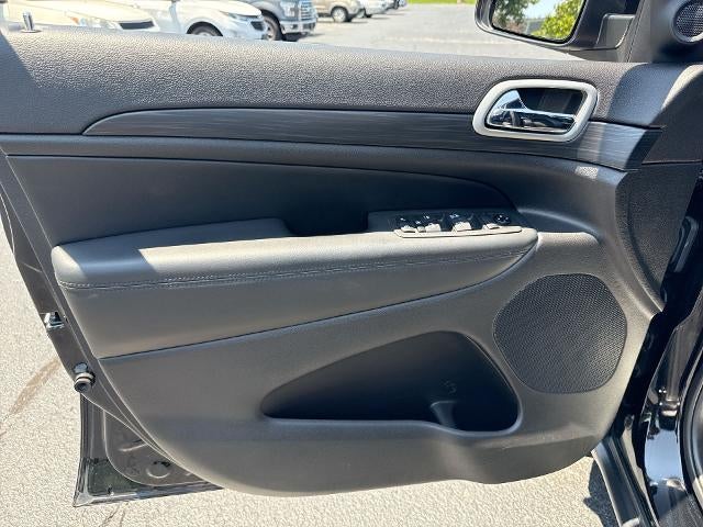 2021 Jeep Grand Cherokee Laredo X 4x4