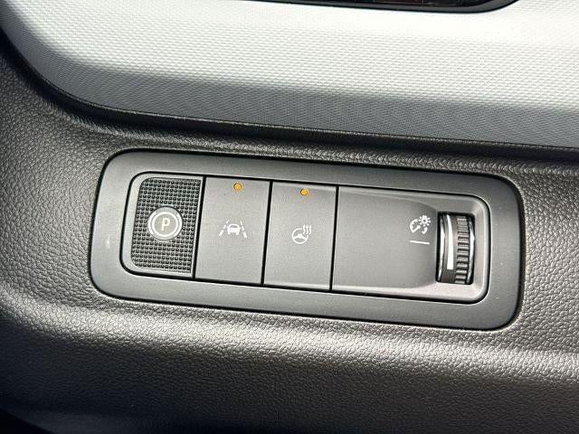 2027 Chevrolet Bolt FWD 4dr RS