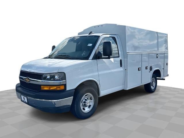2026 Chevrolet Express Cutaway 3500 3500 Van 139"