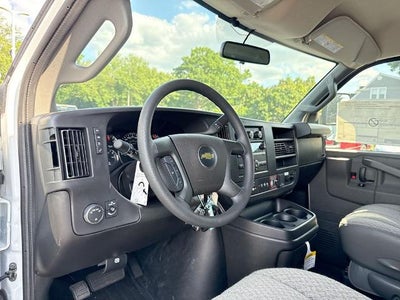 2026 Chevrolet Express Cutaway 3500 3500 Van 139"