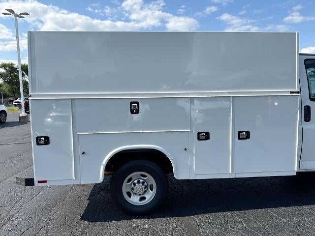 2026 Chevrolet Express Cutaway 3500 3500 Van 139"