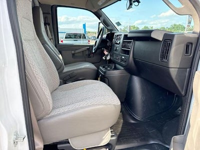 2026 Chevrolet Express Cutaway 3500 3500 Van 139"
