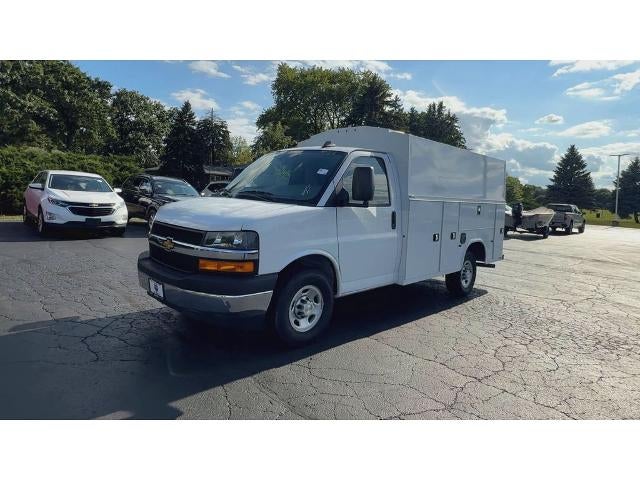 2026 Chevrolet Express Cutaway 3500 3500 Van 139"