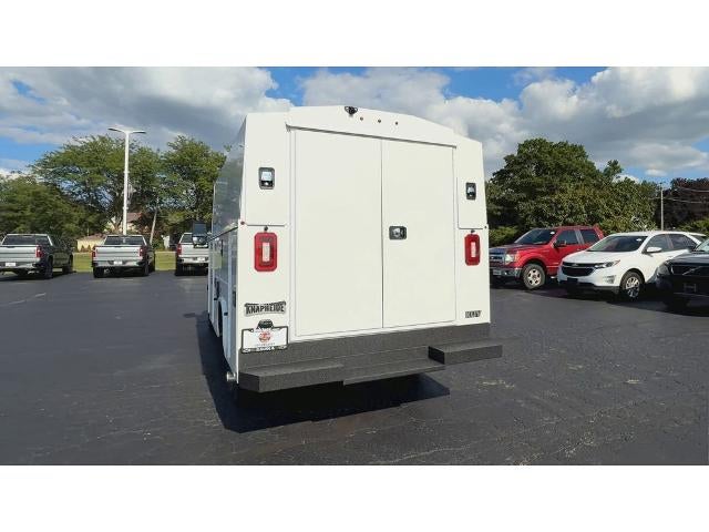 2026 Chevrolet Express Cutaway 3500 3500 Van 139"