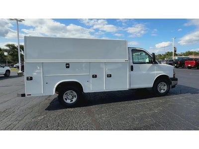2026 Chevrolet Express Cutaway 3500 3500 Van 139"