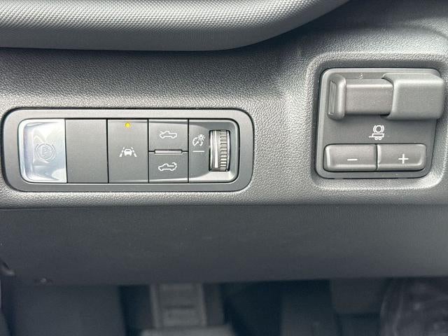 2026 Chevrolet Silverado EV e4WD Crew Cab Max Range LT