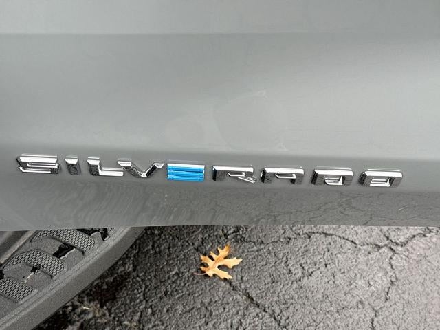 2026 Chevrolet Silverado EV e4WD Crew Cab Max Range LT