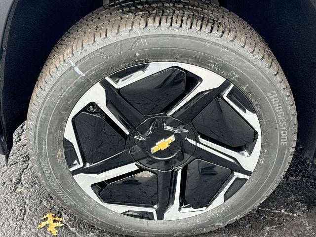 2026 Chevrolet Silverado EV e4WD Crew Cab Max Range LT