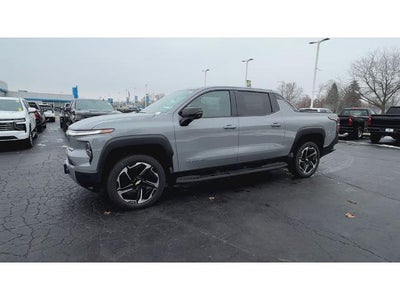 2026 Chevrolet Silverado EV e4WD Crew Cab Max Range LT