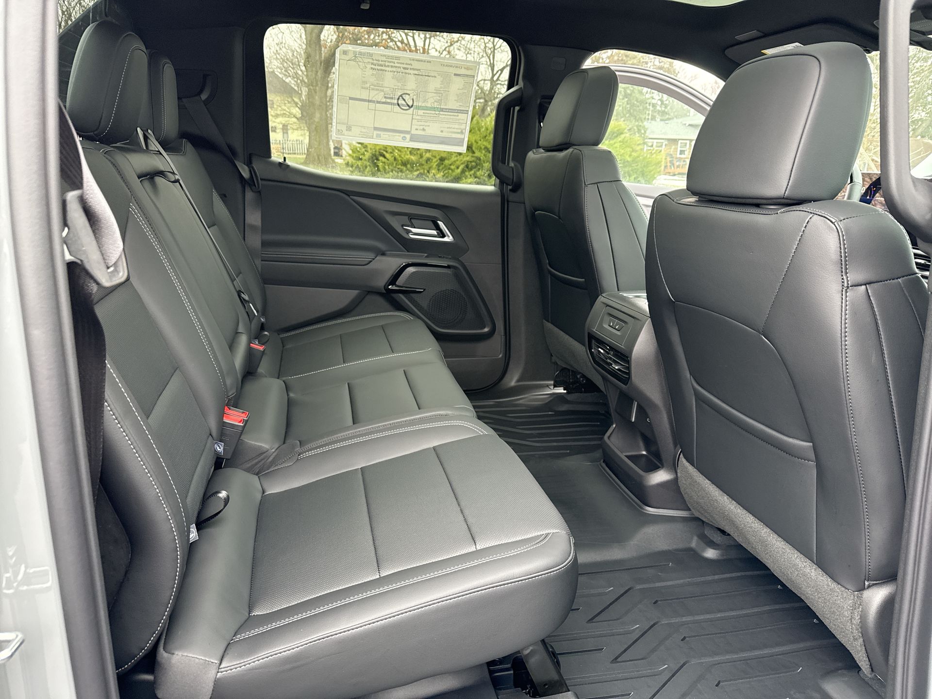 2026 Chevrolet Silverado EV e4WD Crew Cab Max Range LT