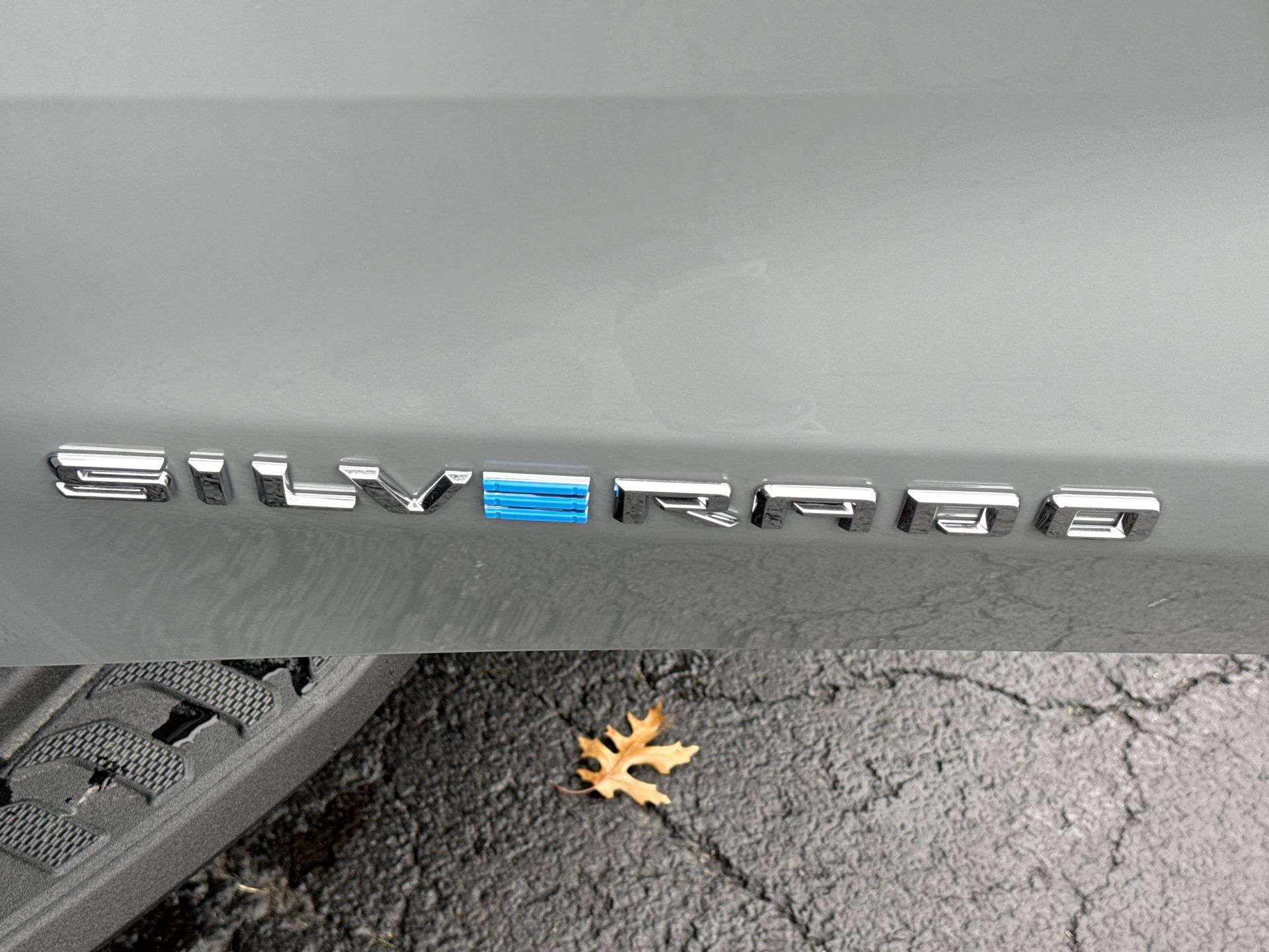 2026 Chevrolet Silverado EV e4WD Crew Cab Max Range LT