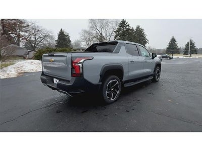 2026 Chevrolet Silverado EV e4WD Crew Cab Max Range LT