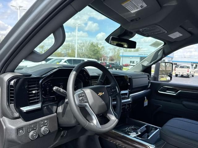 2026 Chevrolet Silverado 2500 HD Crew Cab Standard Box 4-Wheel Drive LT
