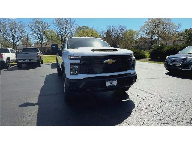2026 Chevrolet Silverado 3500 HD Crew Cab Long Box 4-Wheel Drive Work Truck
