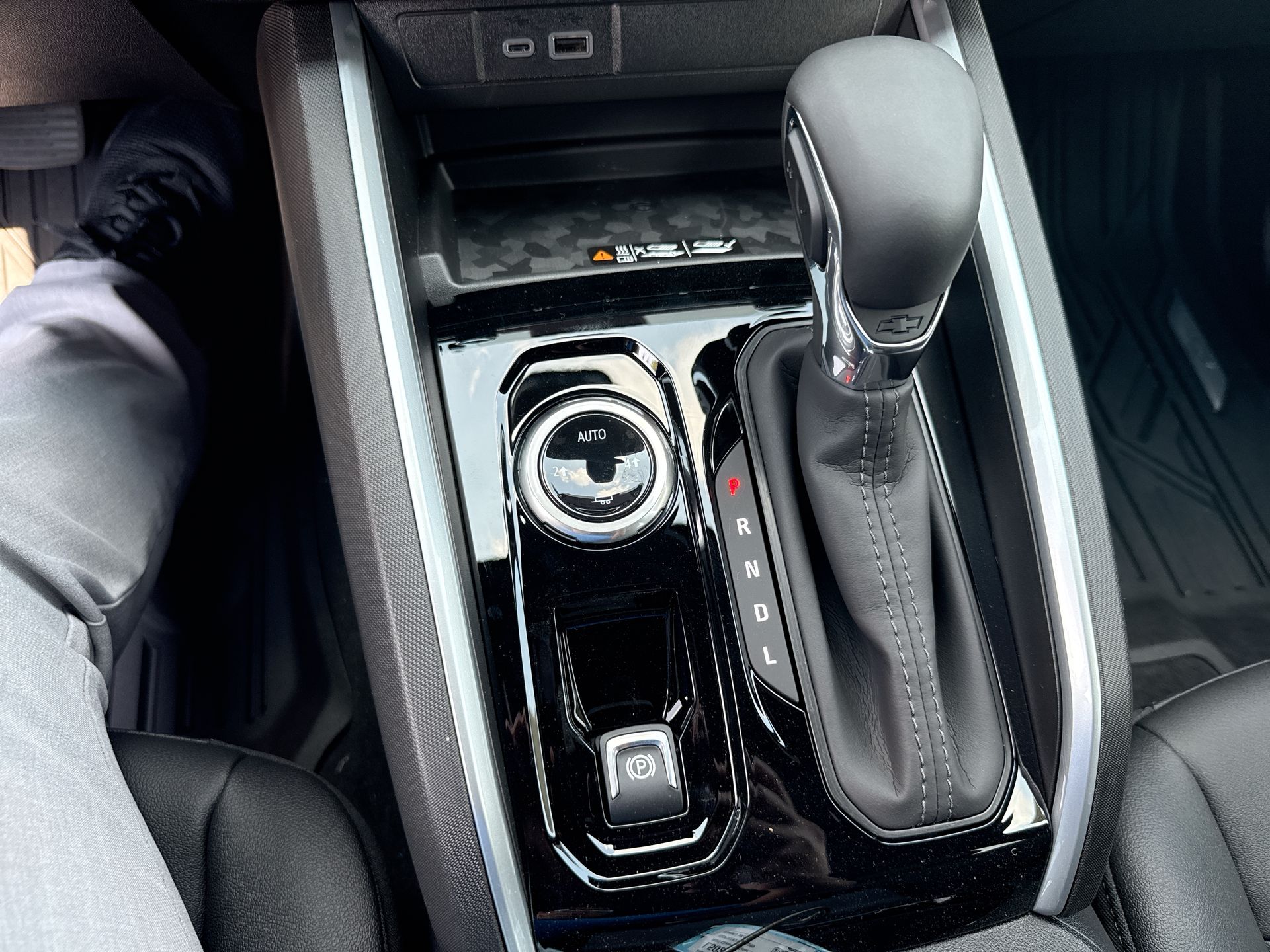 2026 Chevrolet Colorado Crew Cab Short Box 4-Wheel Drive LT