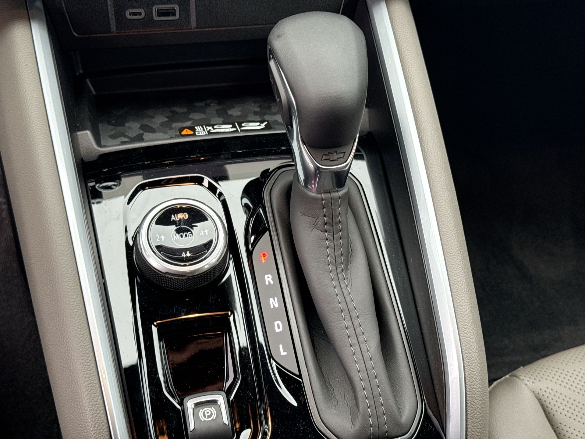 2026 Chevrolet Colorado Crew Cab Short Box 4-Wheel Drive ZR2