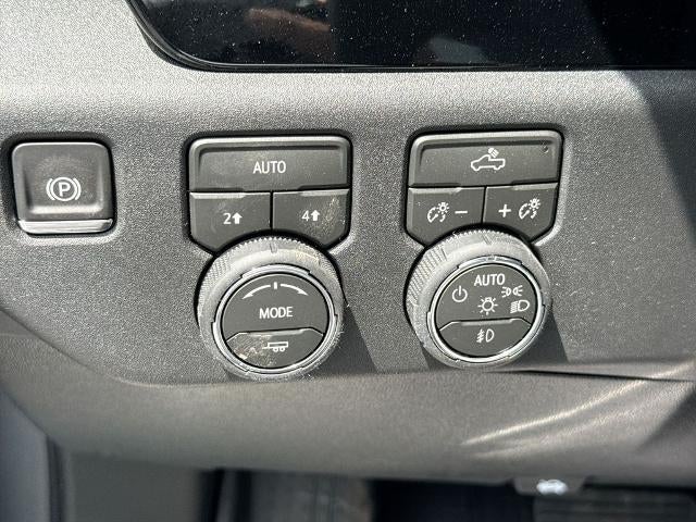 2026 Chevrolet Silverado 1500 Crew Cab Short Box 4-Wheel Drive RST