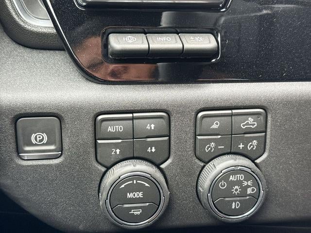 2026 Chevrolet Silverado 1500 Crew Cab Short Box 4-Wheel Drive High Country