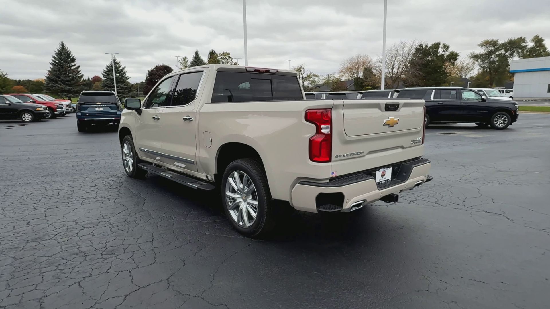 2026 Chevrolet Silverado 1500 Crew Cab Short Box 4-Wheel Drive High Country