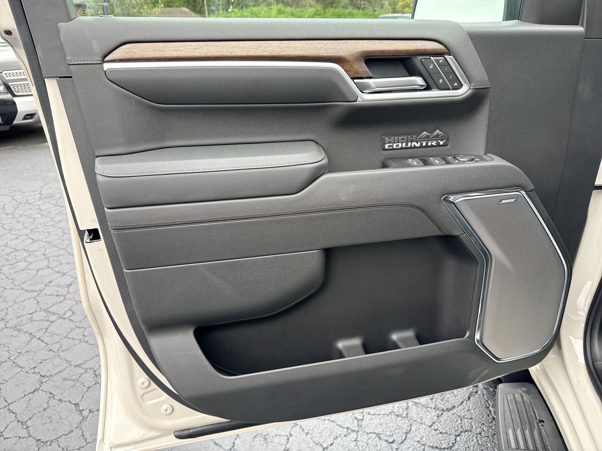 2026 Chevrolet Silverado 1500 Crew Cab Short Box 4-Wheel Drive High Country