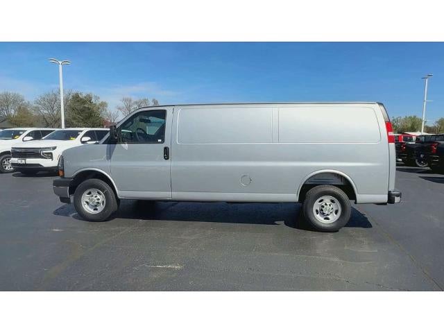2026 Chevrolet Express Cargo 2500 Extended Wheelbase Rear-Wheel Drive