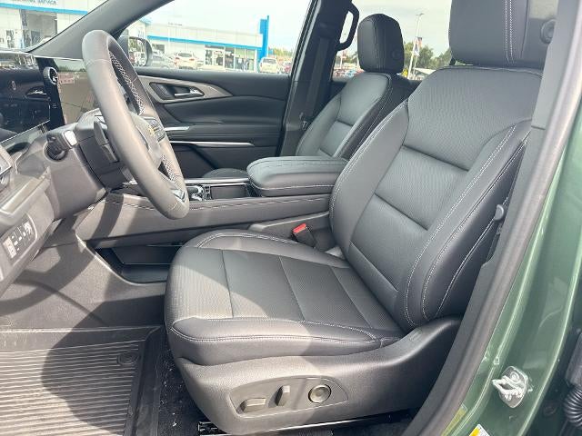 2027 Chevrolet Traverse LT w/2LT