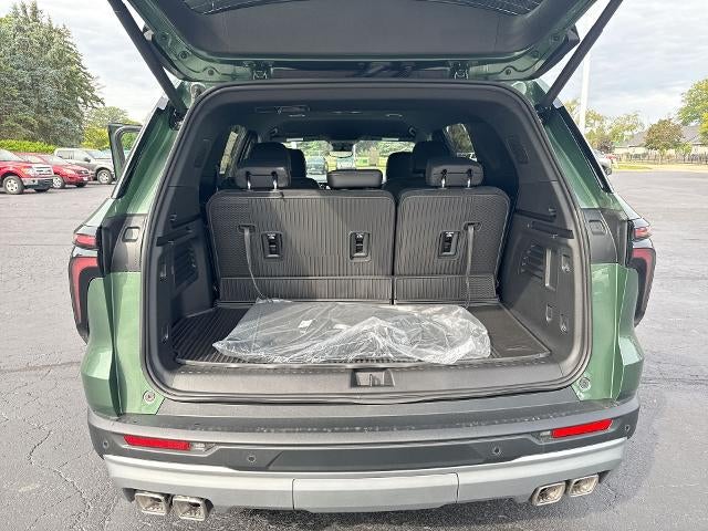 2027 Chevrolet Traverse LT w/2LT