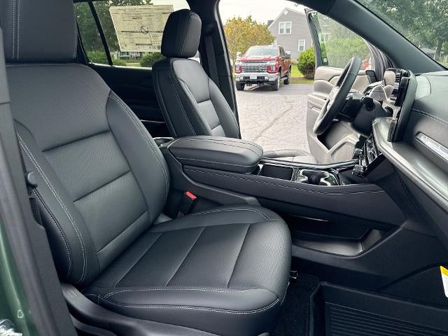 2027 Chevrolet Traverse LT w/2LT