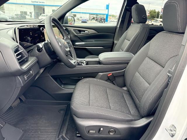 2027 Chevrolet Traverse LT w/2LT