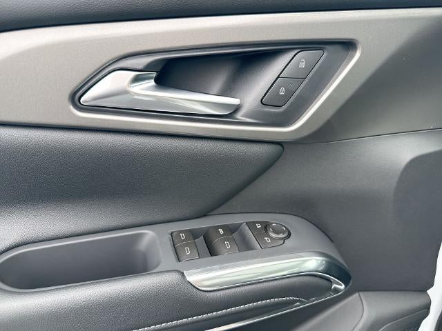 2027 Chevrolet Traverse LT w/2LT