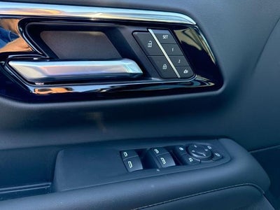 2026 Chevrolet Suburban 4WD Z71