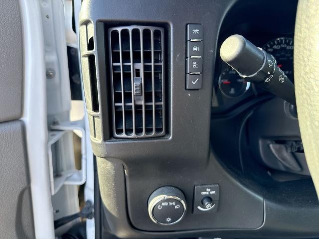 2023 GMC Savana Cargo 2500 Base