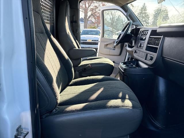 2023 GMC Savana Cargo 2500 Base