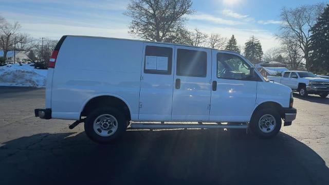 2023 GMC Savana Cargo 2500 Base