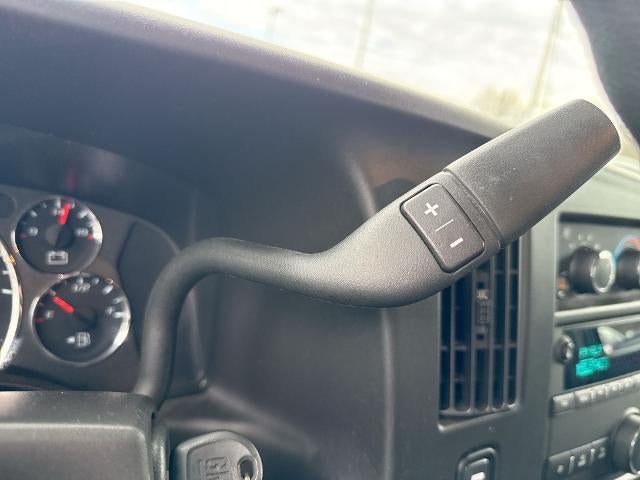 2024 GMC Savana Cargo 2500 Base