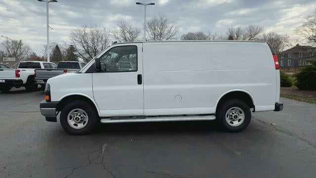 2024 GMC Savana Cargo 2500 Base