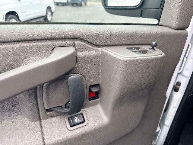 2024 GMC Savana Cargo 2500 Base