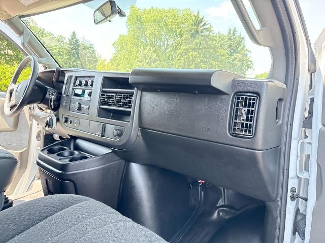 2024 GMC Savana Cargo 2500 Base