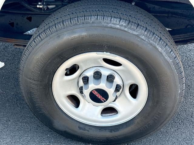 2024 GMC Savana Cargo 2500 Base