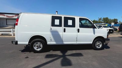 2024 GMC Savana Cargo 2500 Base