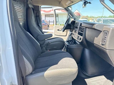 2024 GMC Savana Cargo 2500 Base