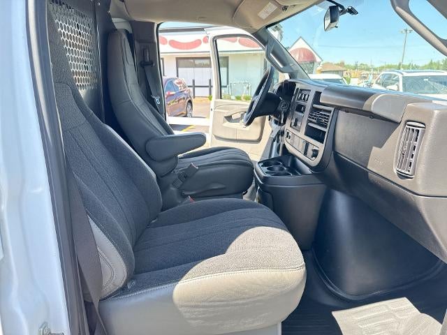 2024 GMC Savana Cargo 2500 Base
