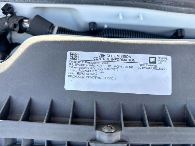2024 GMC Savana Cargo 2500 Base
