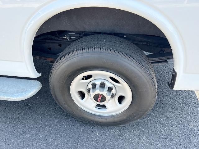 2024 GMC Savana Cargo 2500 Base