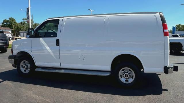 2024 GMC Savana Cargo 2500 Base