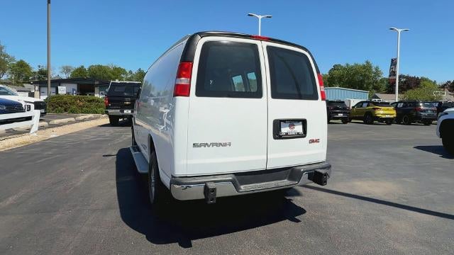 2024 GMC Savana Cargo 2500 Base