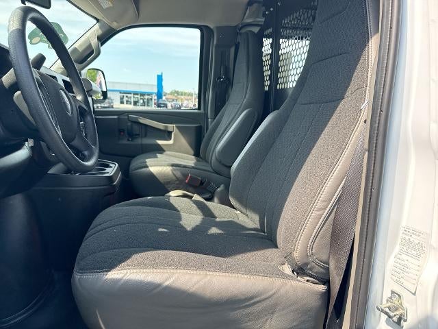 2024 GMC Savana Cargo 2500 Base