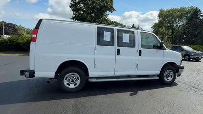 2024 GMC Savana Cargo 2500 Base