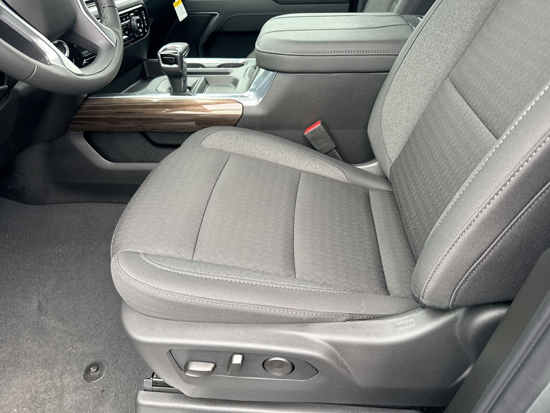 2026 Chevrolet Silverado 1500 Crew Cab Short Box 4-Wheel Drive LT 1LT