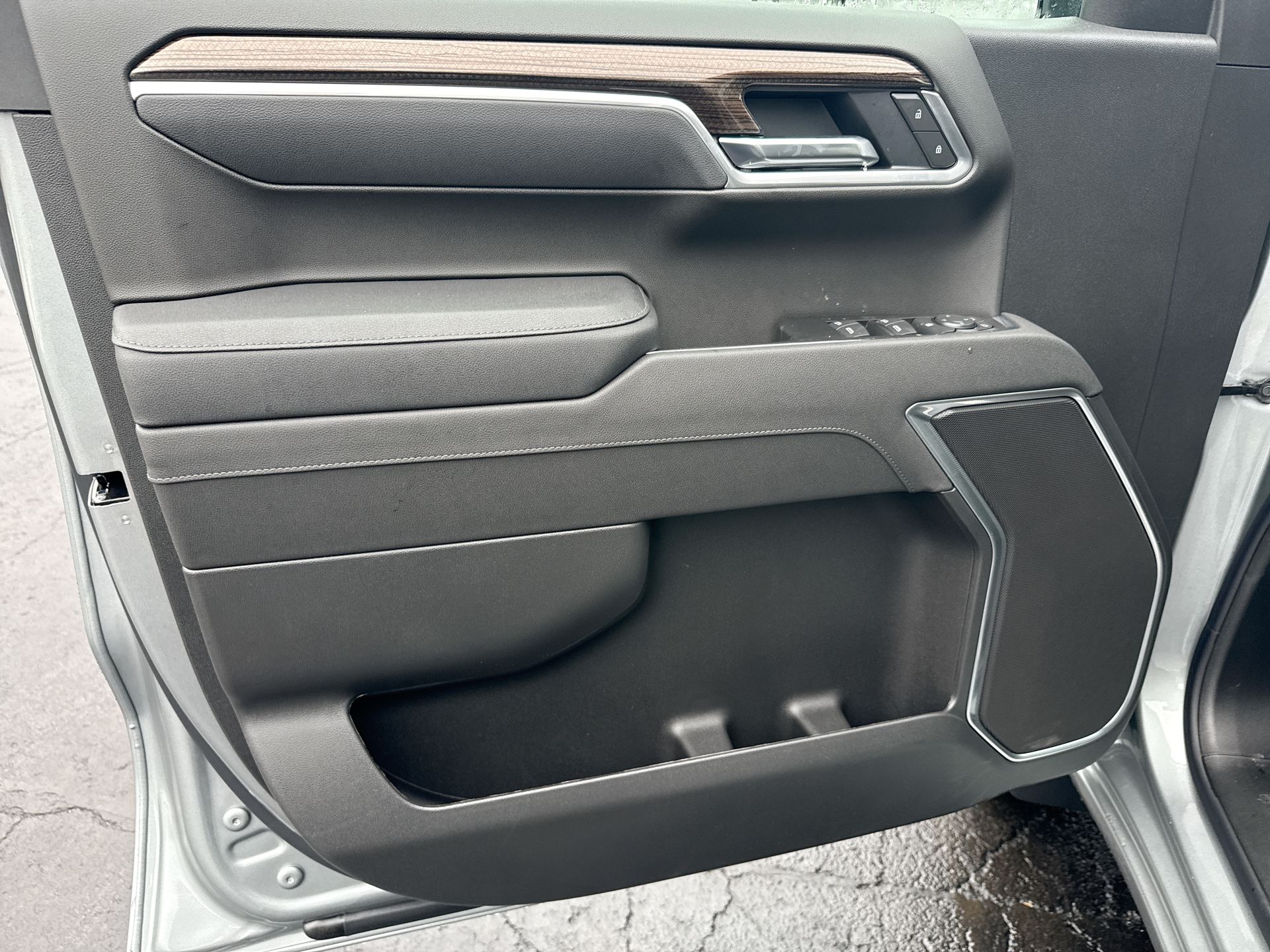 2026 Chevrolet Silverado 1500 Crew Cab Short Box 4-Wheel Drive LT 1LT